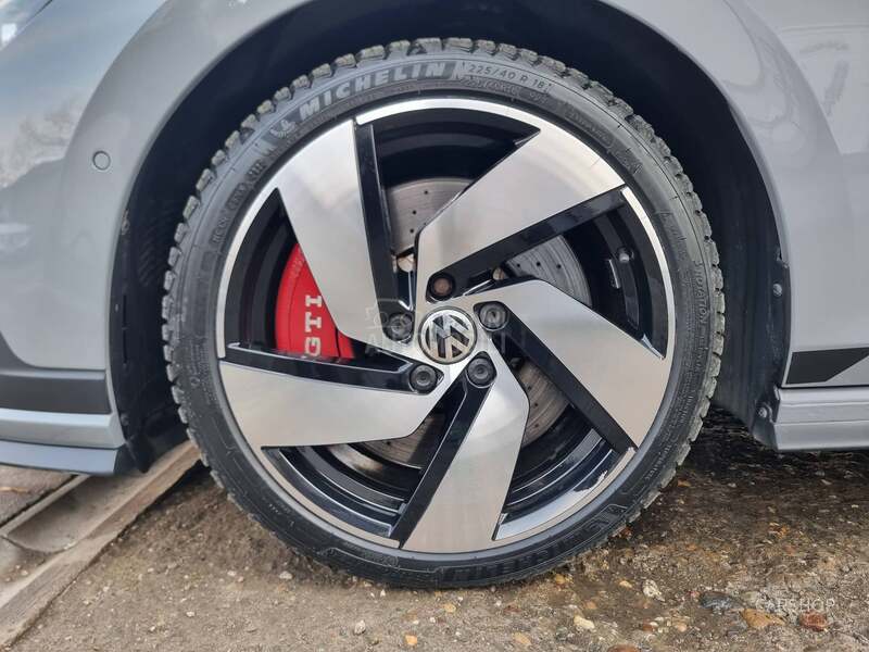 Volkswagen Golf 8 GTI N O V