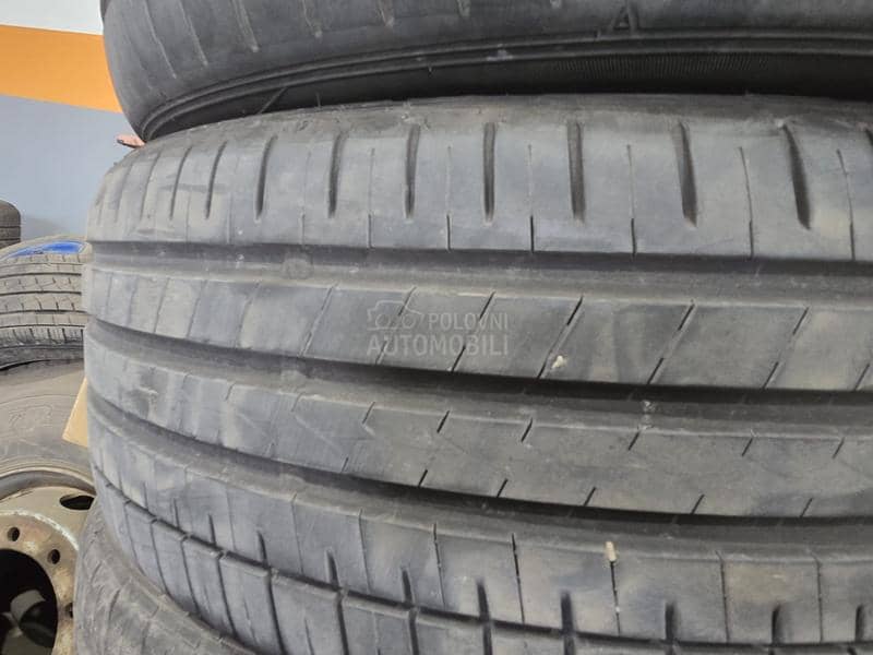 Falken 235/45 R17 Letnja
