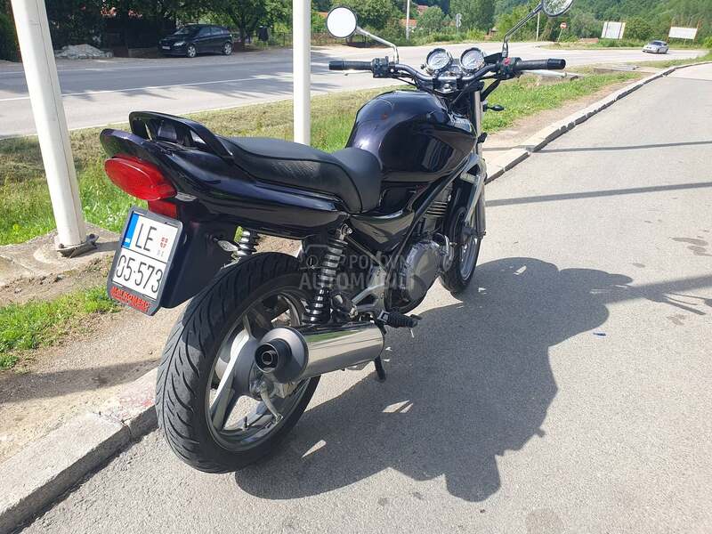 Kawasaki ER 5