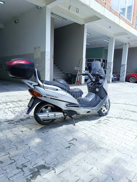 Suzuki burgman