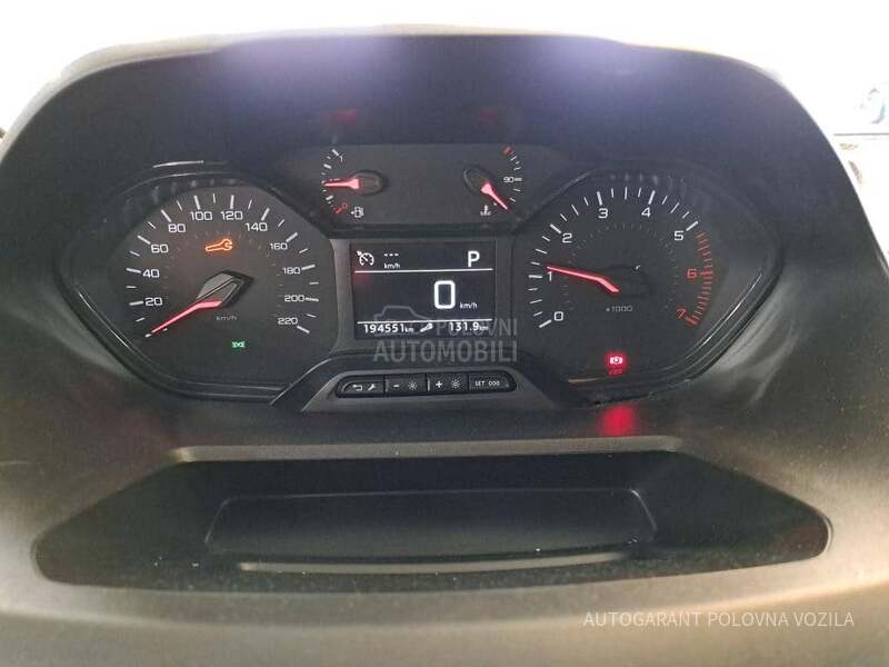 Peugeot Partner MAXI 1.2 AUT