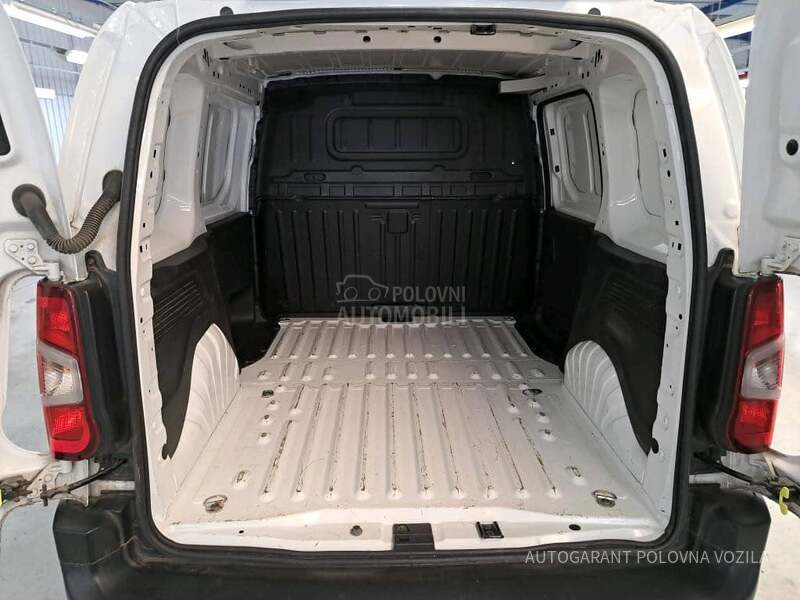 Peugeot Partner MAXI 1.2 AUT