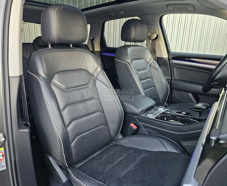 Volkswagen Touareg 3.0 V6 TDI /VAZDUH/