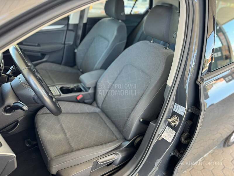 Volkswagen Golf 8 1.5 TSI