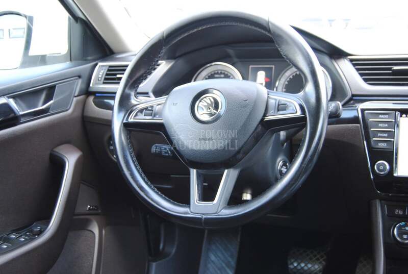 Škoda Superb 2,0 TDI DSG 4X4