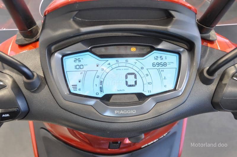 Piaggio BEVERLY 400 HPE