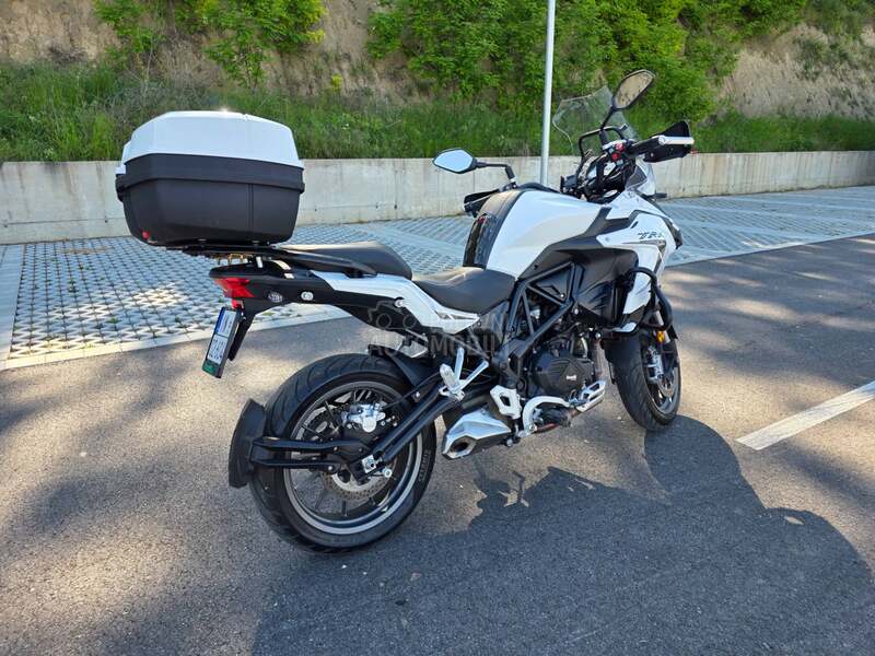 Benelli TRK 502
