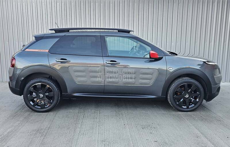 Citroen C4 Cactus 1.2b /AUT0MATIK/