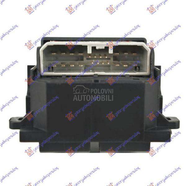 PREKIDAC U PREDNJIM VRATIMA (4