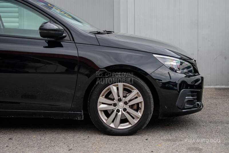 Peugeot 308 1.2Pure Led EAT
