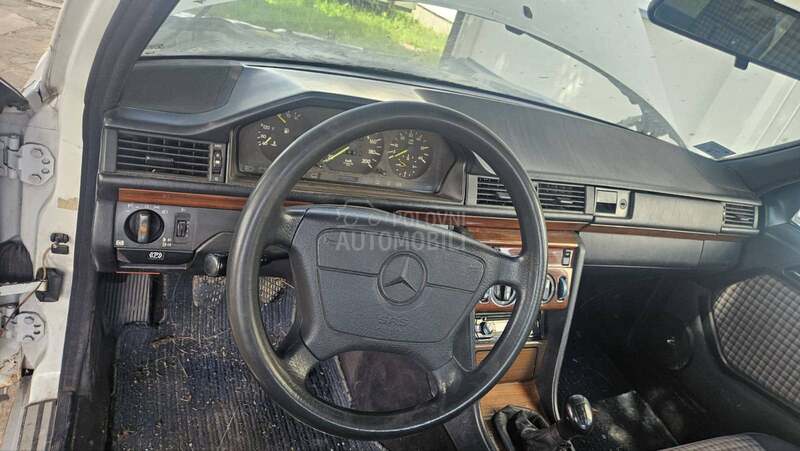 Mercedes Benz W124 
