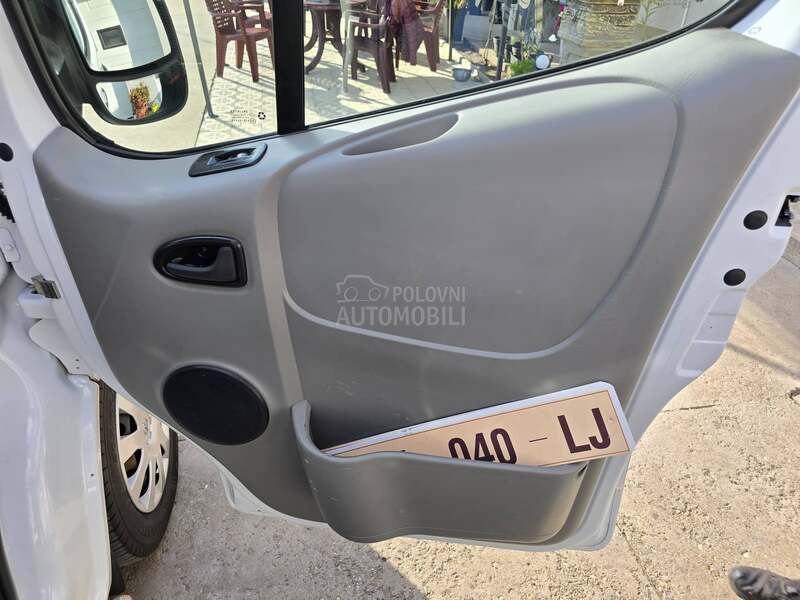 Opel Vivaro 2.0 CDTI//K L I M A//
