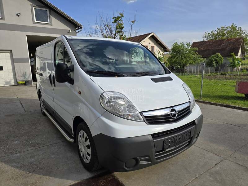 Opel Vivaro 2.0 CDTI//K L I M A//