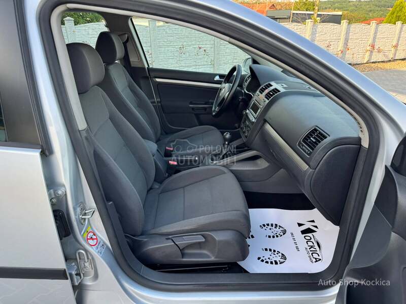 Volkswagen Golf 5 1.9TDI 6br toop