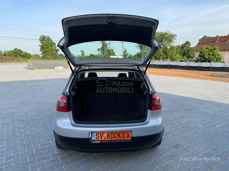 Volkswagen Golf 5 1.9TDI 6br toop