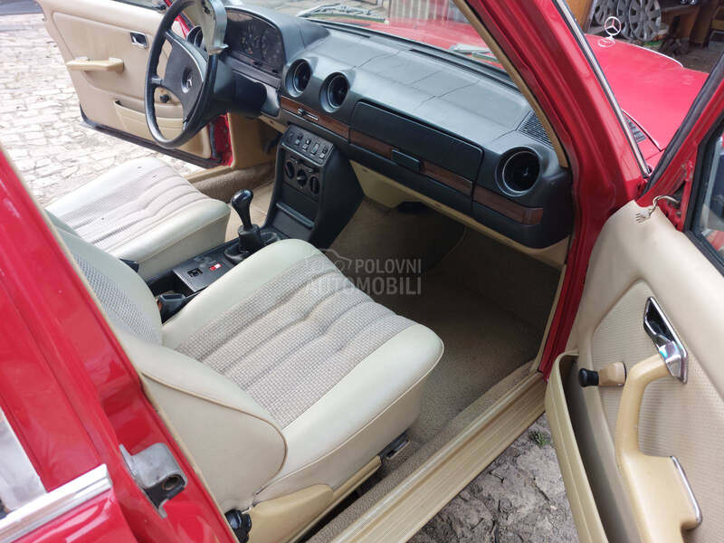 Mercedes Benz W123 300D