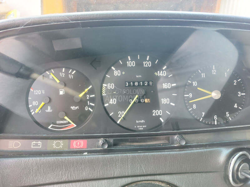 Mercedes Benz W123 300D