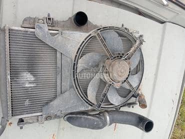 hladnjak vode interkulara za Mitsubishi Carisma