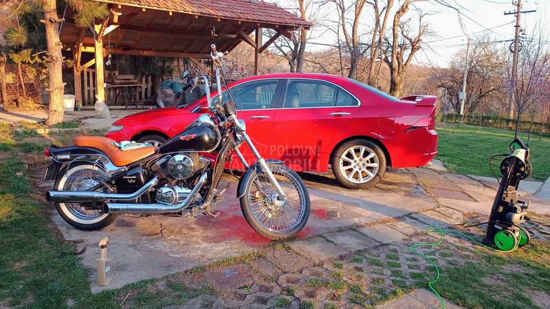 Kawasaki VN800 Custom