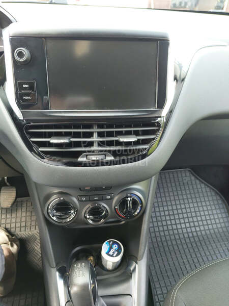 Peugeot 208 1.6 hdi