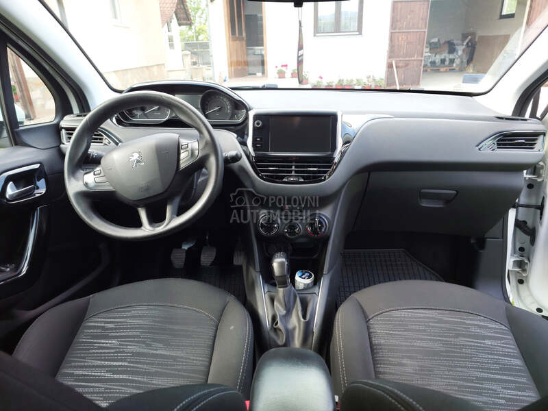 Peugeot 208 1.6 hdi