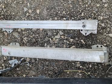 sina branika za Citroen C4 od 2010. do 2018. god.