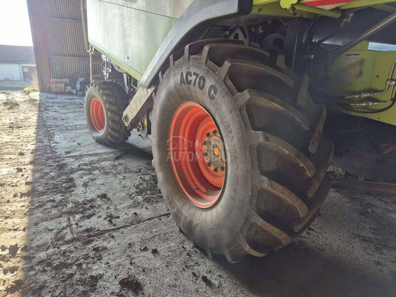 Claas Lexion 560