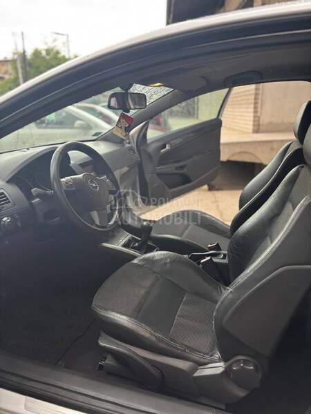 Opel Astra H GTC SPORT
