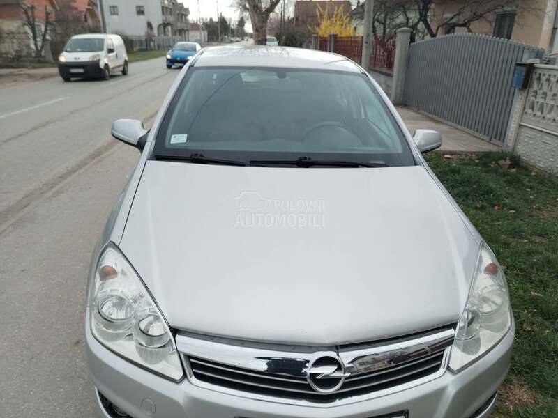 Opel Astra H 1.6