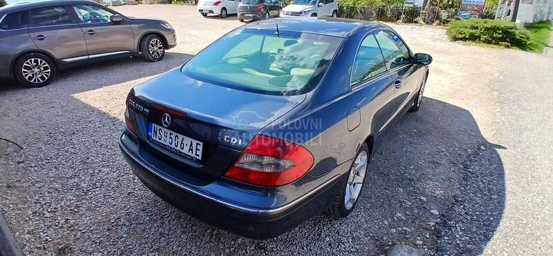 Mercedes Benz CLK 220 2.2