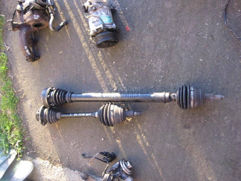 Poluosovine 1.9 tdi 66 kw