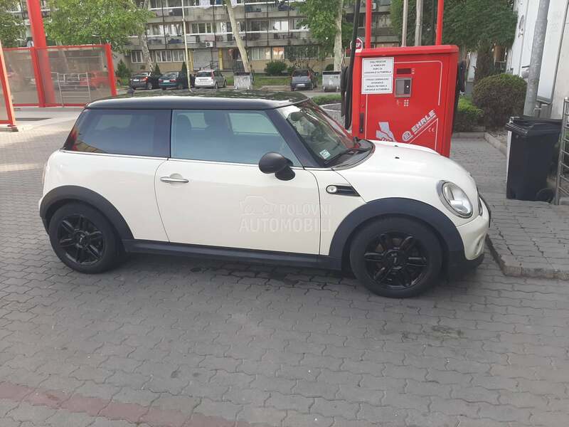 MINI One 