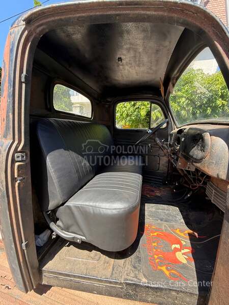 Ford F1 Rat Rod V8 289