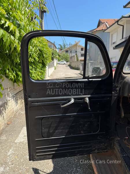 Ford F1 Rat Rod V8 289