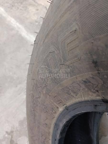 Bridgestone 245/75 R17 Zimska