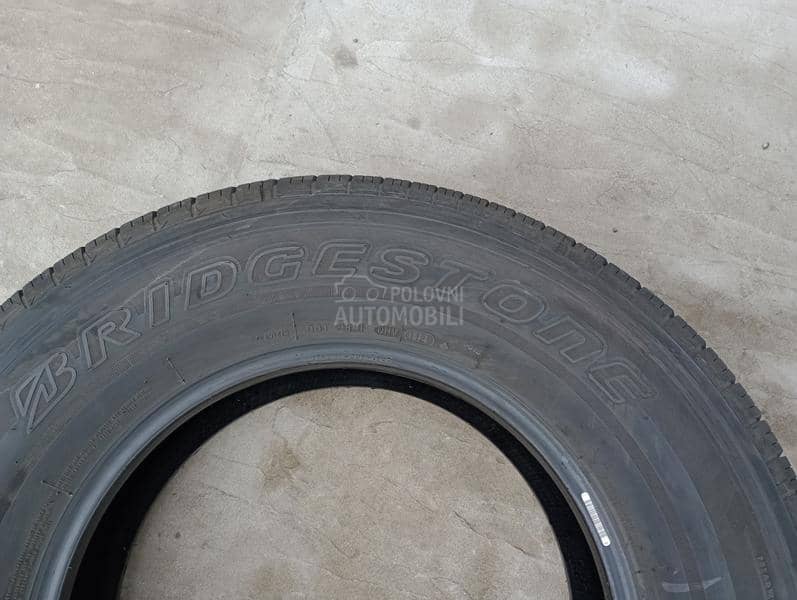 Bridgestone 245/75 R17 Zimska