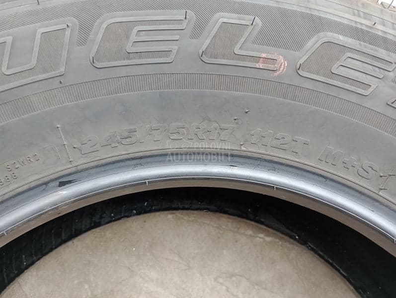 Bridgestone 245/75 R17 Zimska