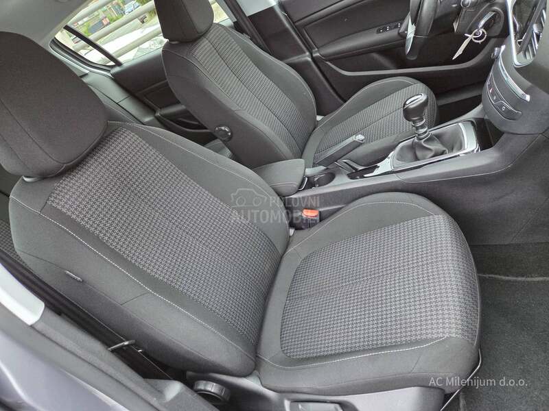 Peugeot 308 1.2 B Business