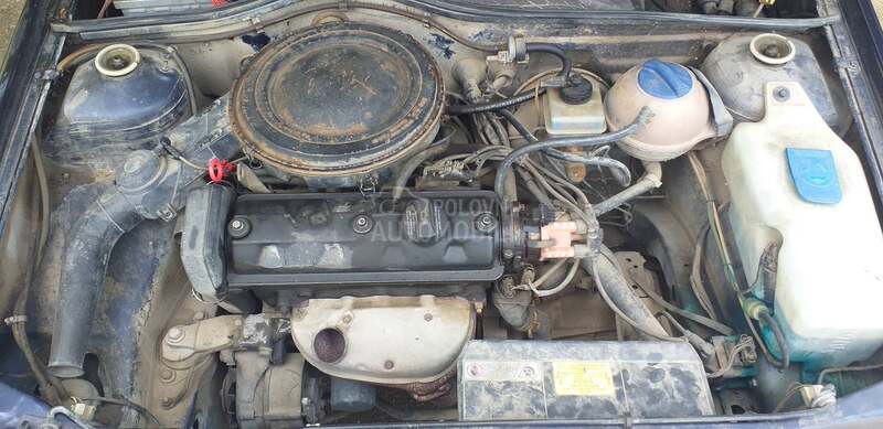 Volkswagen Polo 1.0 fire