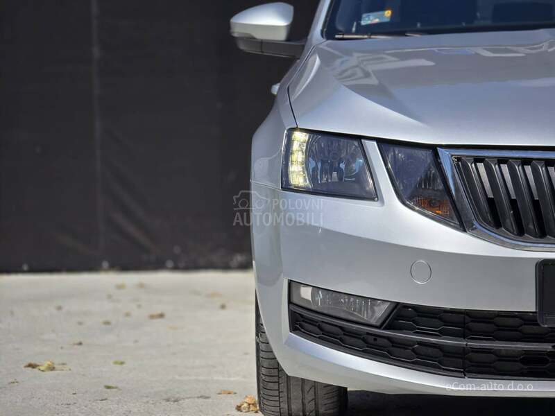 Škoda Octavia 1.6 TDI DSG AMB