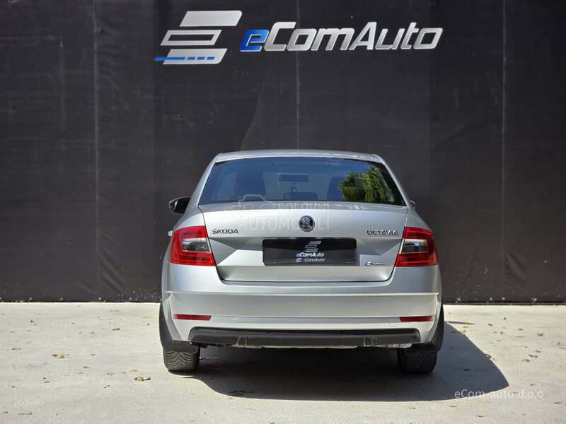 Škoda Octavia 1.6 TDI DSG AMB