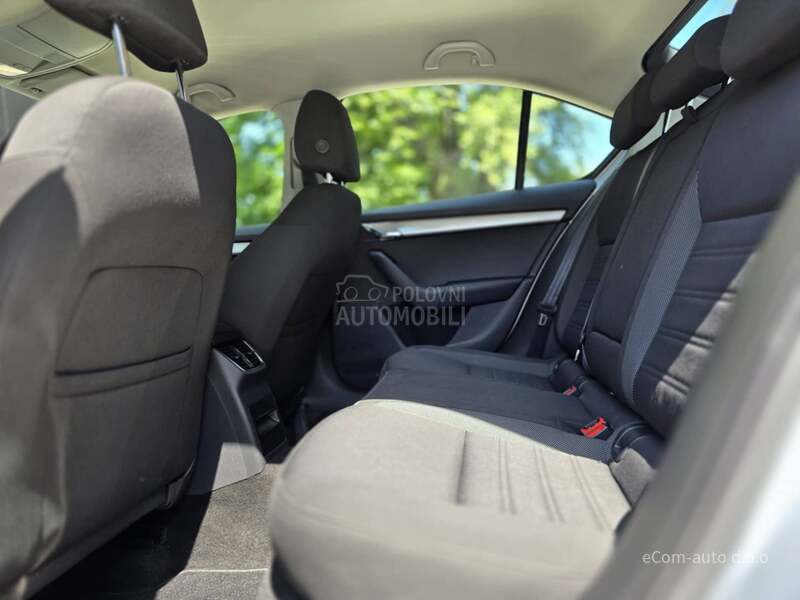 Škoda Octavia 1.6 TDI DSG AMB