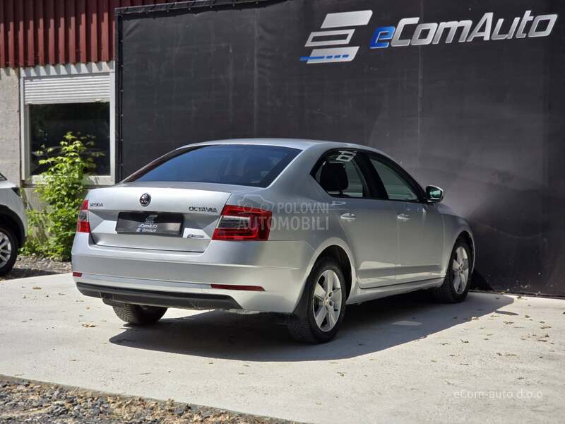 Škoda Octavia 1.6 TDI DSG AMB