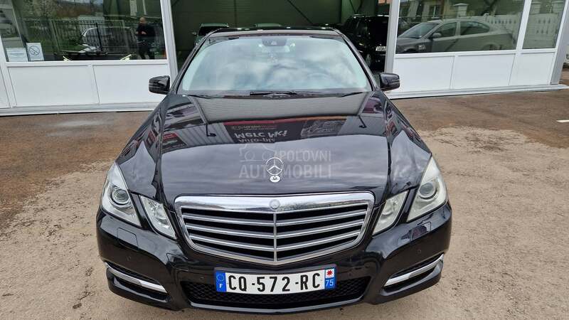 Mercedes Benz E 220 avang7g zame