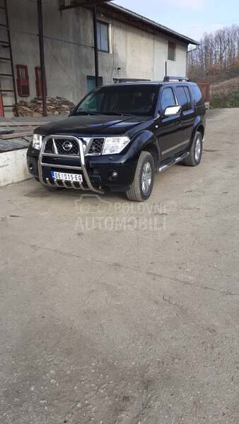 Nissan Pathfinder 