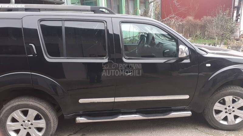 Nissan Pathfinder 