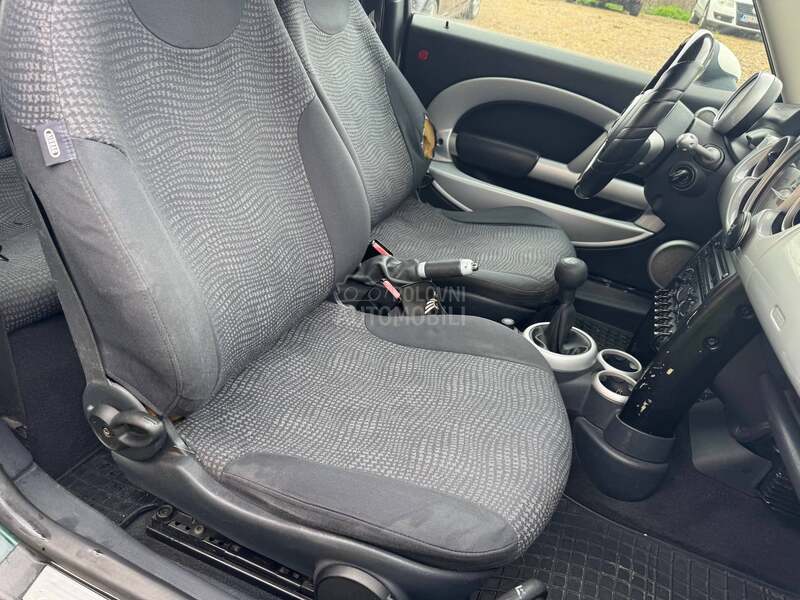 MINI Cooper 1,6B D0BAR MINI