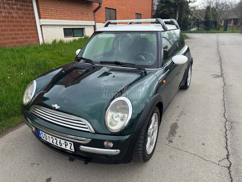 MINI Cooper 1,6B D0BAR MINI