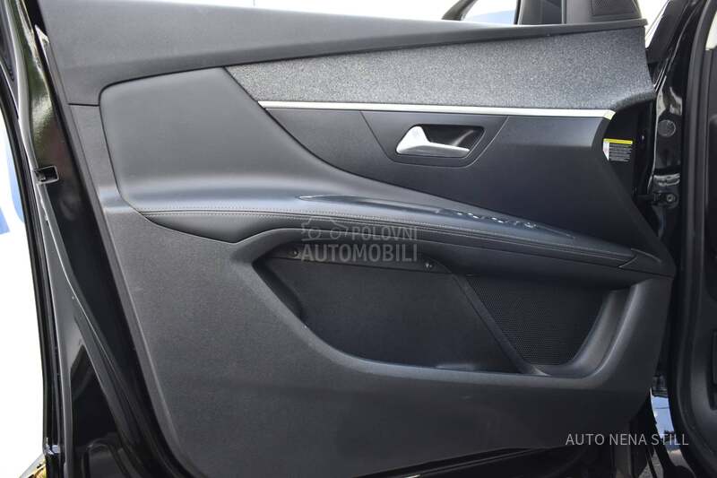 Peugeot 3008 1.2 Allure AT