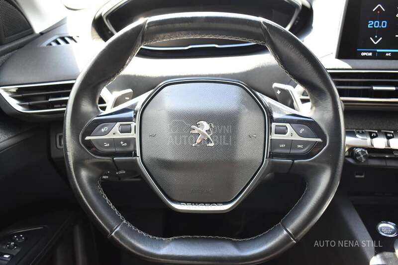 Peugeot 3008 1.2 Allure AT